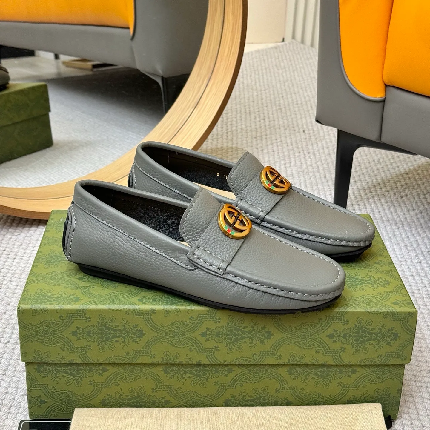 Men's shoes 💰420 (Yangli) Gucci* - the top version of Gucci classic beanie shoes! It is made of imported original cowhide and has a comfortable first layer of sheepskin lining! Original wear-resistant rubber outsole! High quality products! Size 38-46, with shoe dial, cloth bag, card